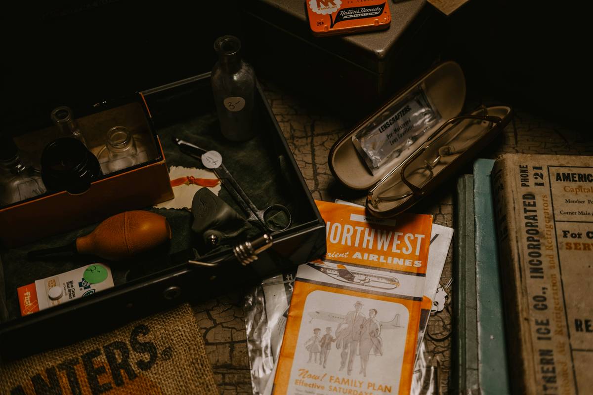 thrift store |